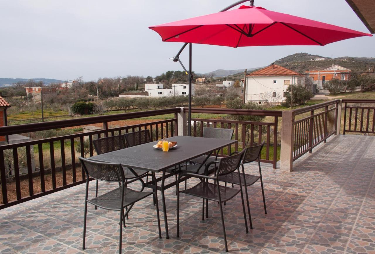 Apartment Juric Kaštel Novi Esterno foto