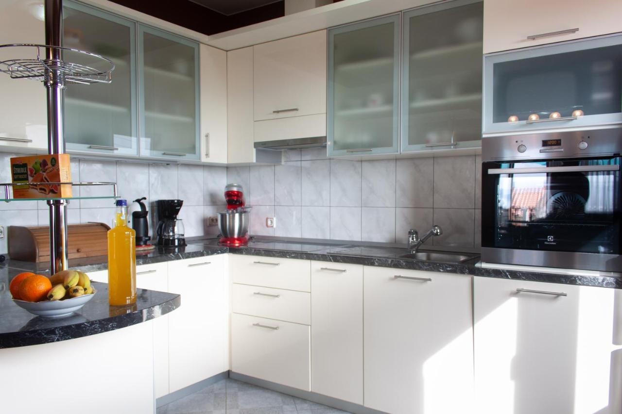 Apartment Juric Kaštel Novi Esterno foto