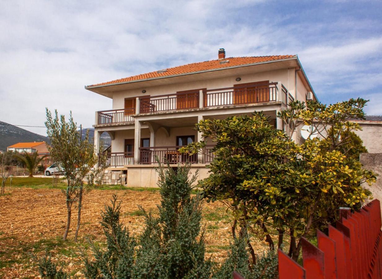 Apartment Juric Kaštel Novi Esterno foto